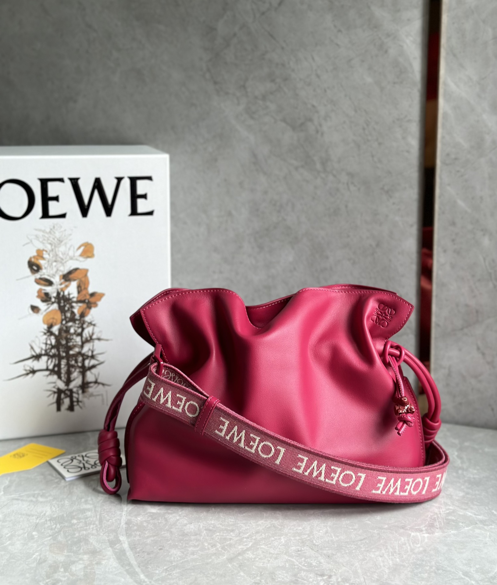 로에베 Loewe Flamenco 숄더백 30CM