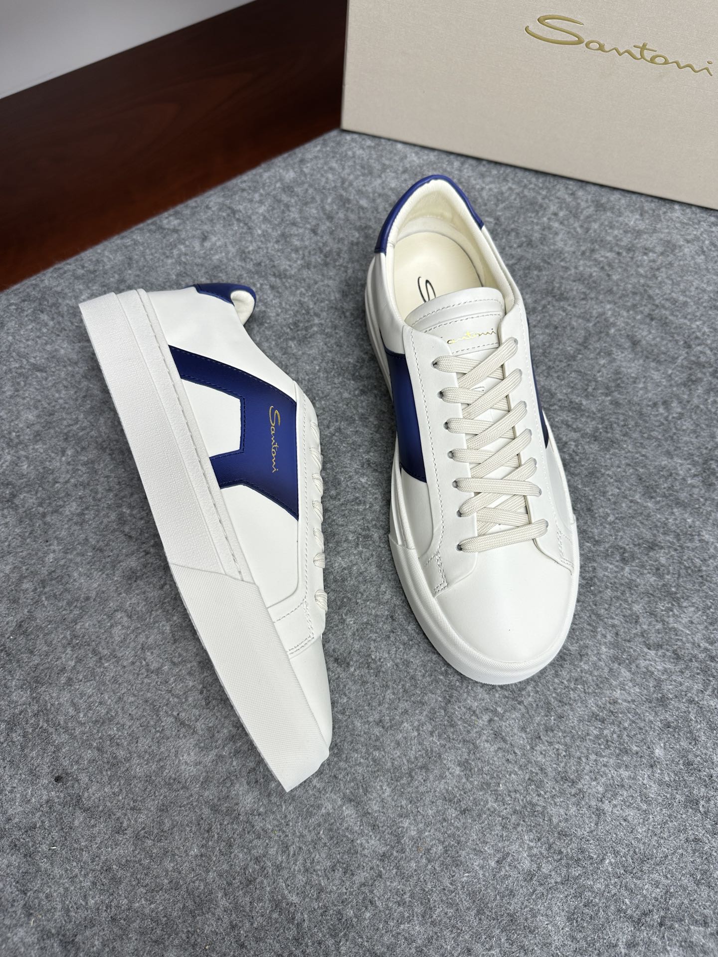 세인트토니 santoni 스니커즈