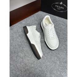 프라다 Prada 스니커즈