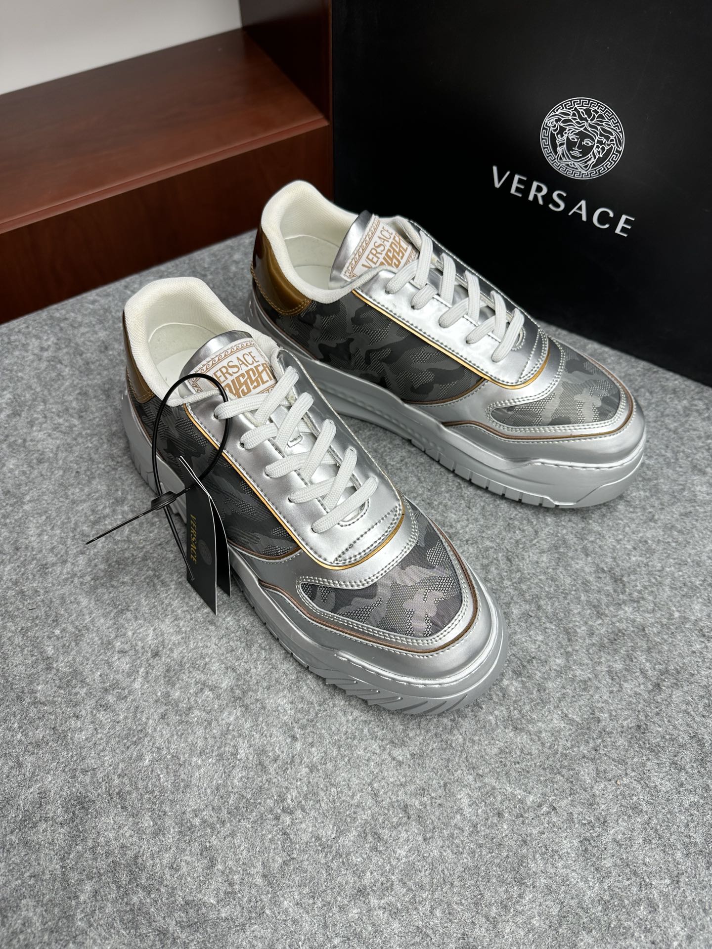 베르사체 Versace 스니커즈