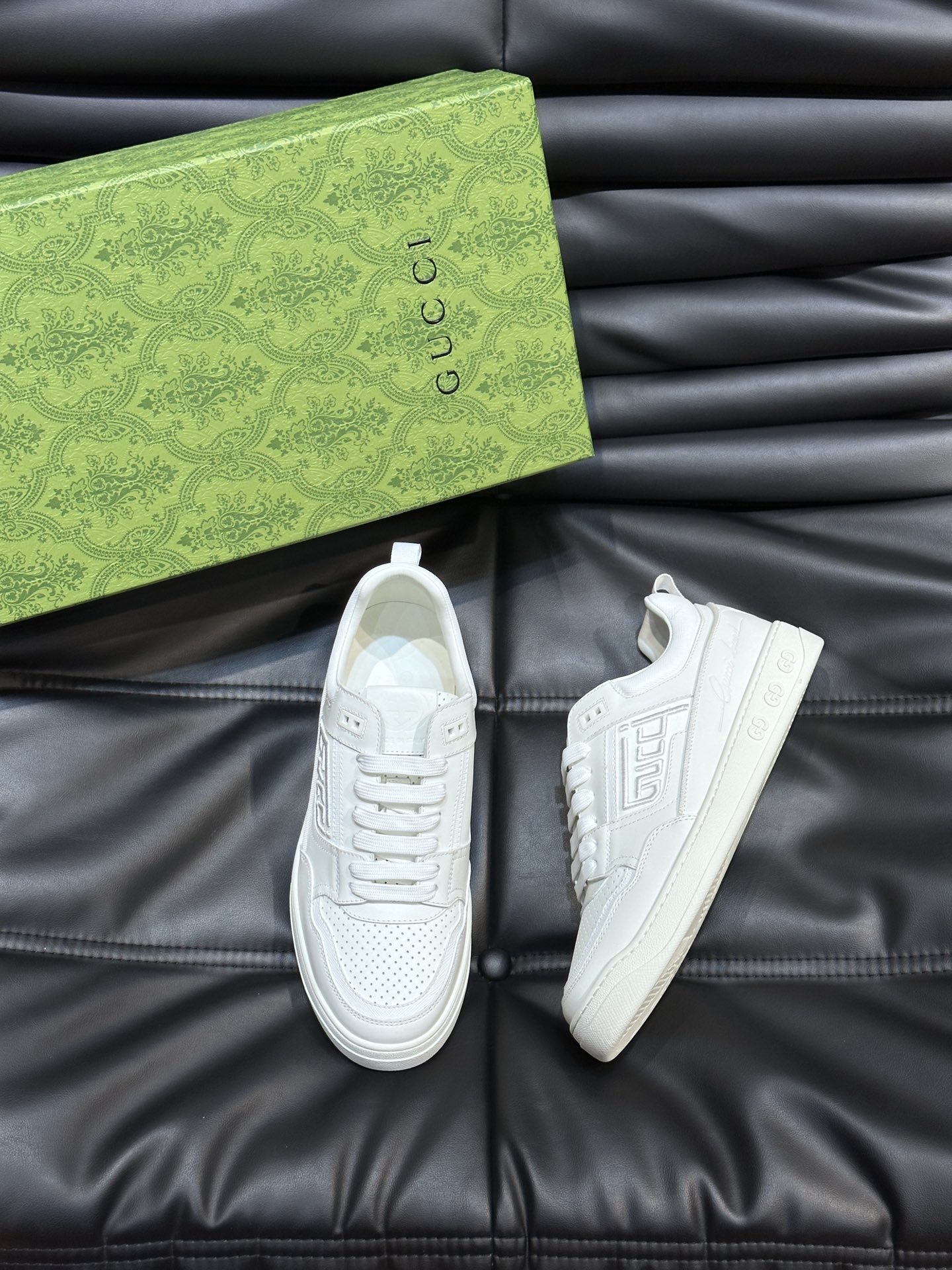 구찌 Gucci 스니커즈