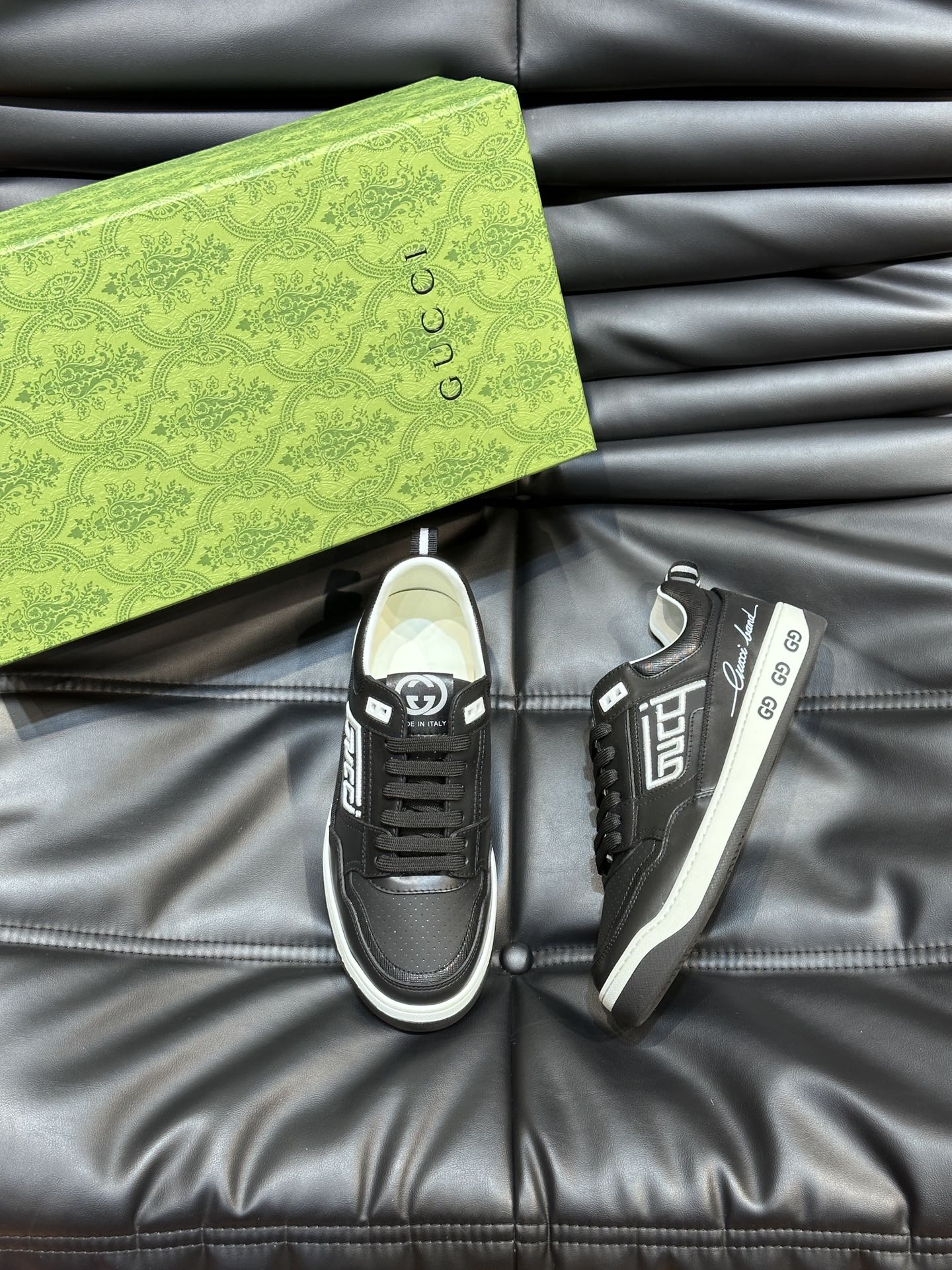 구찌 Gucci 스니커즈