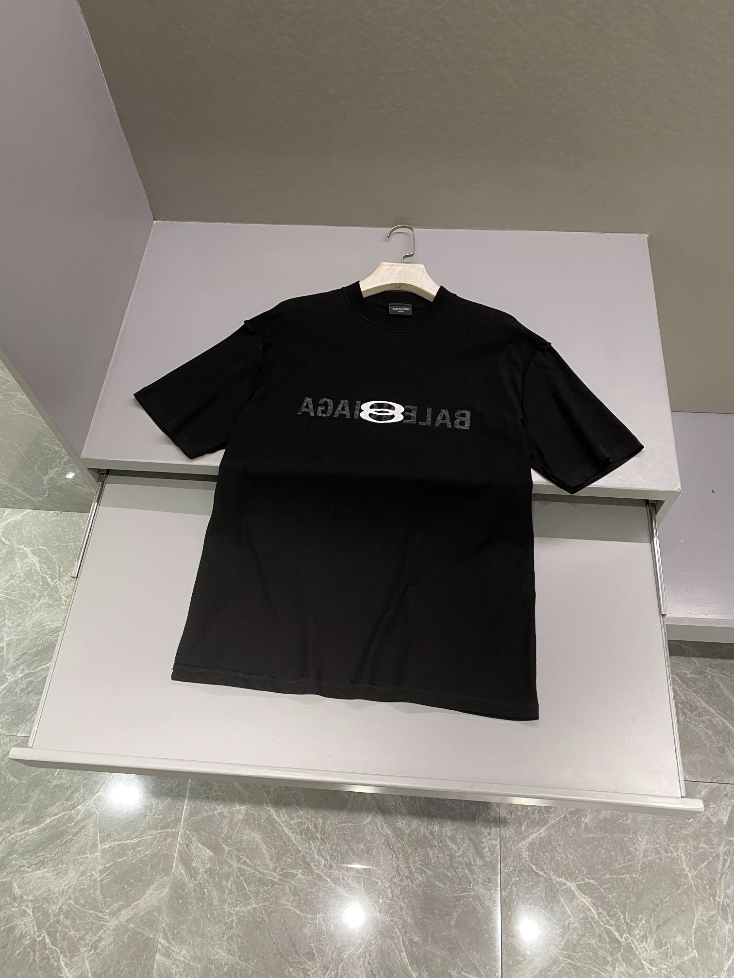 발렌시아가 Balenciaga 반팔 티셔츠