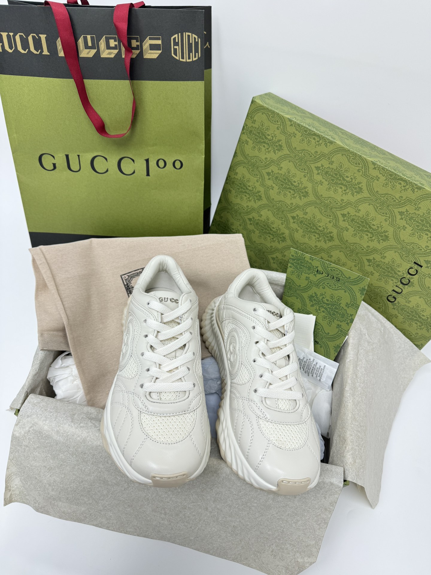 구찌 Gucci 스니커즈