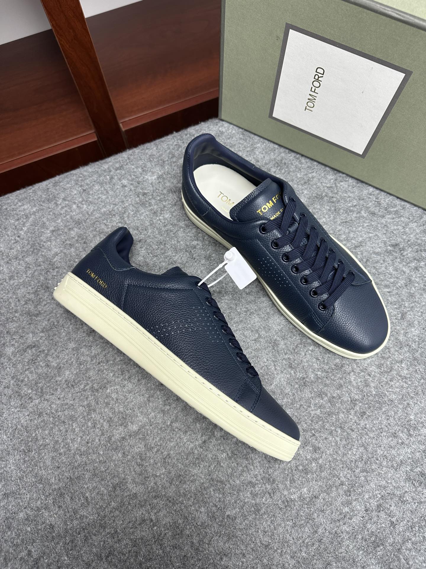 톰 포드 Tom Ford 스니커즈