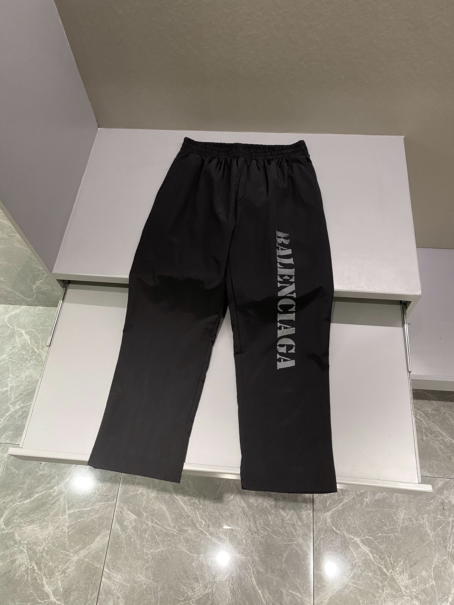 발렌시아가 Balenciaga 청바지