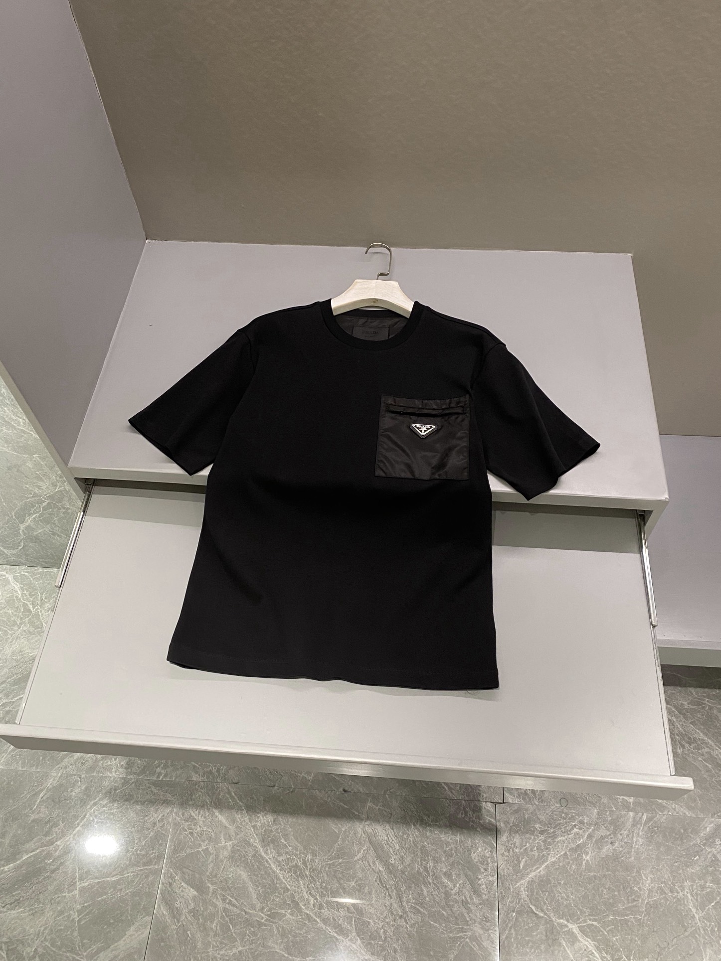 프라다 Prada 반팔 티셔츠