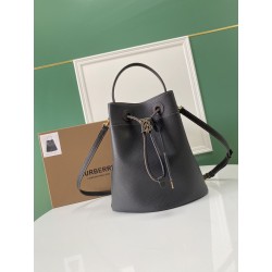 버버리 Burberry 691173 버킷 백 26CM