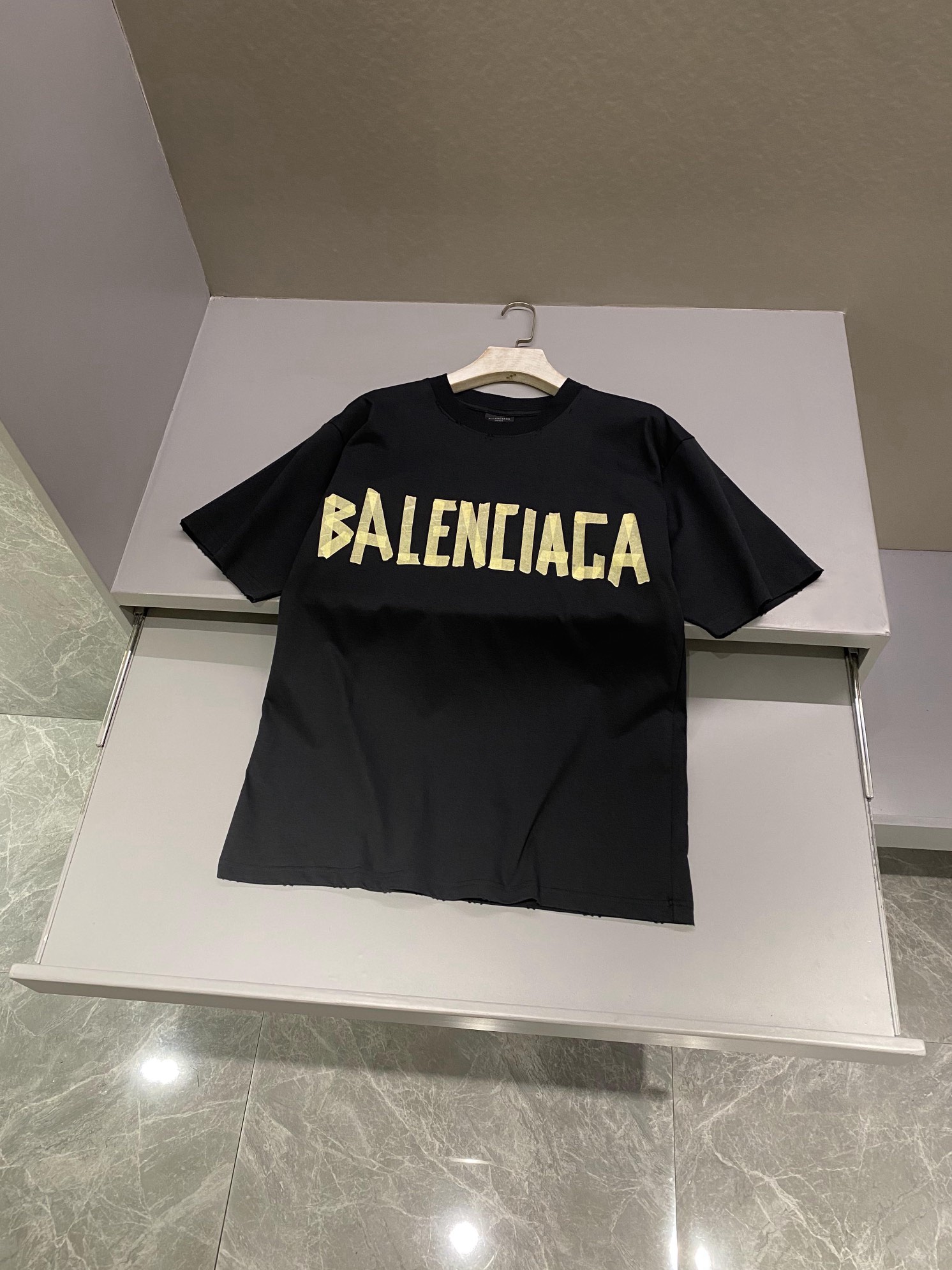 발렌시아가 Balenciaga 반팔 티셔츠