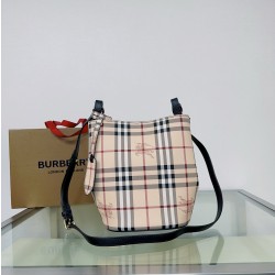 버버리 Burberry 158135 버킷 백 18.5CM
