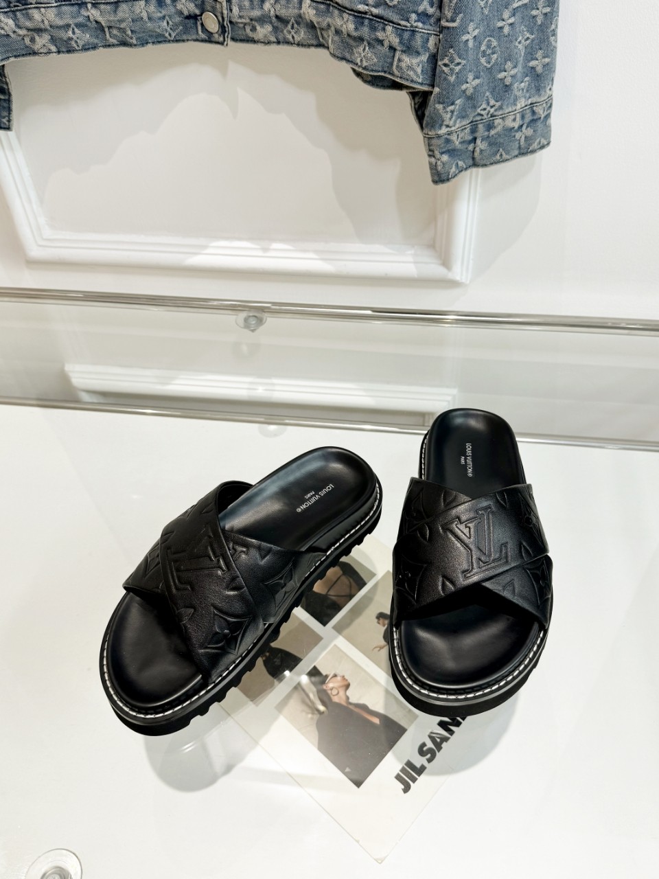 루이비통 Louis Vuitton 슬리퍼