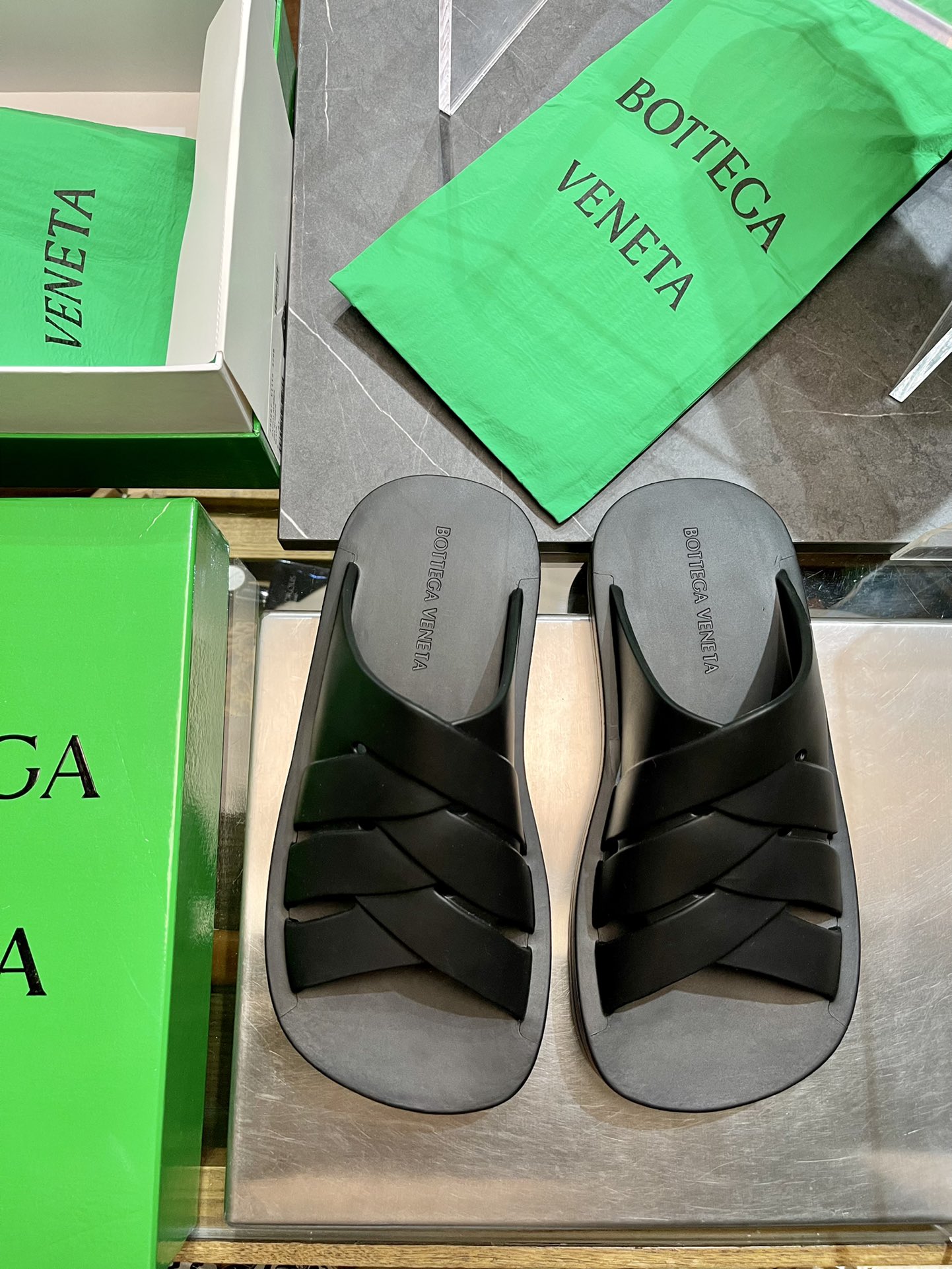 보테가 베네타 Bottega Veneta 슬리퍼