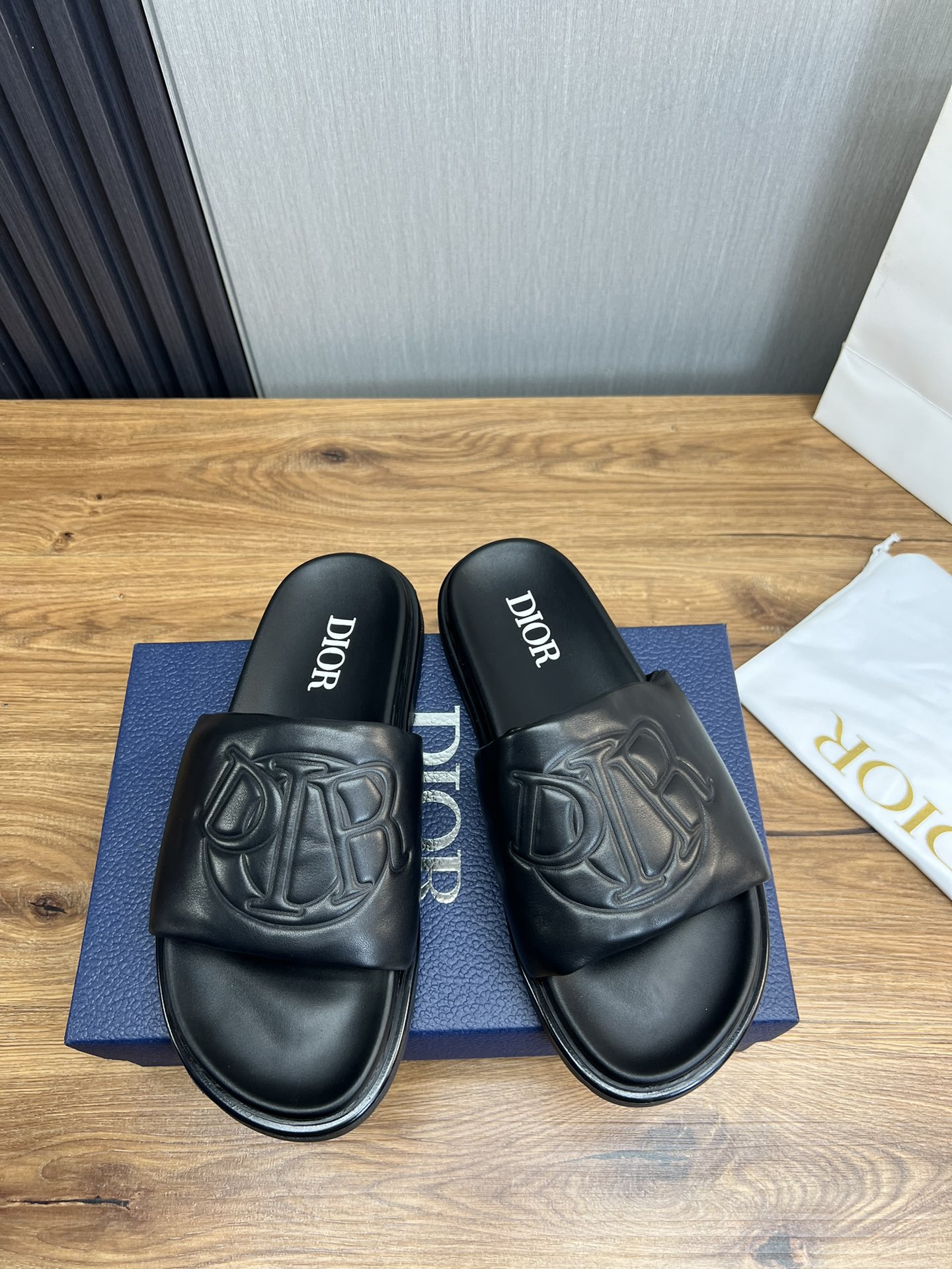 디올 Dior 슬리퍼
