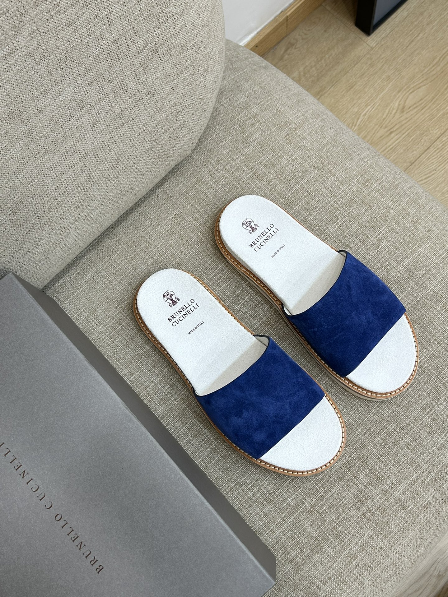 브루넬로 쿠치넬리 Brunello Cucineli 슬리퍼