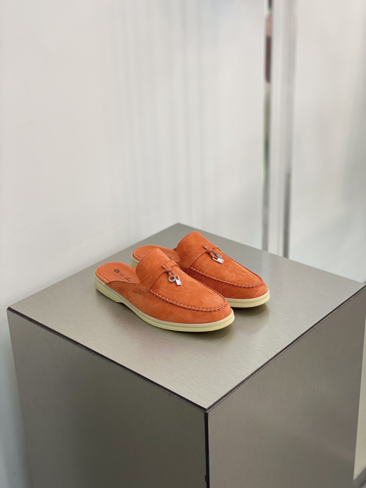 로로피아나 Loro Piana 슬리퍼