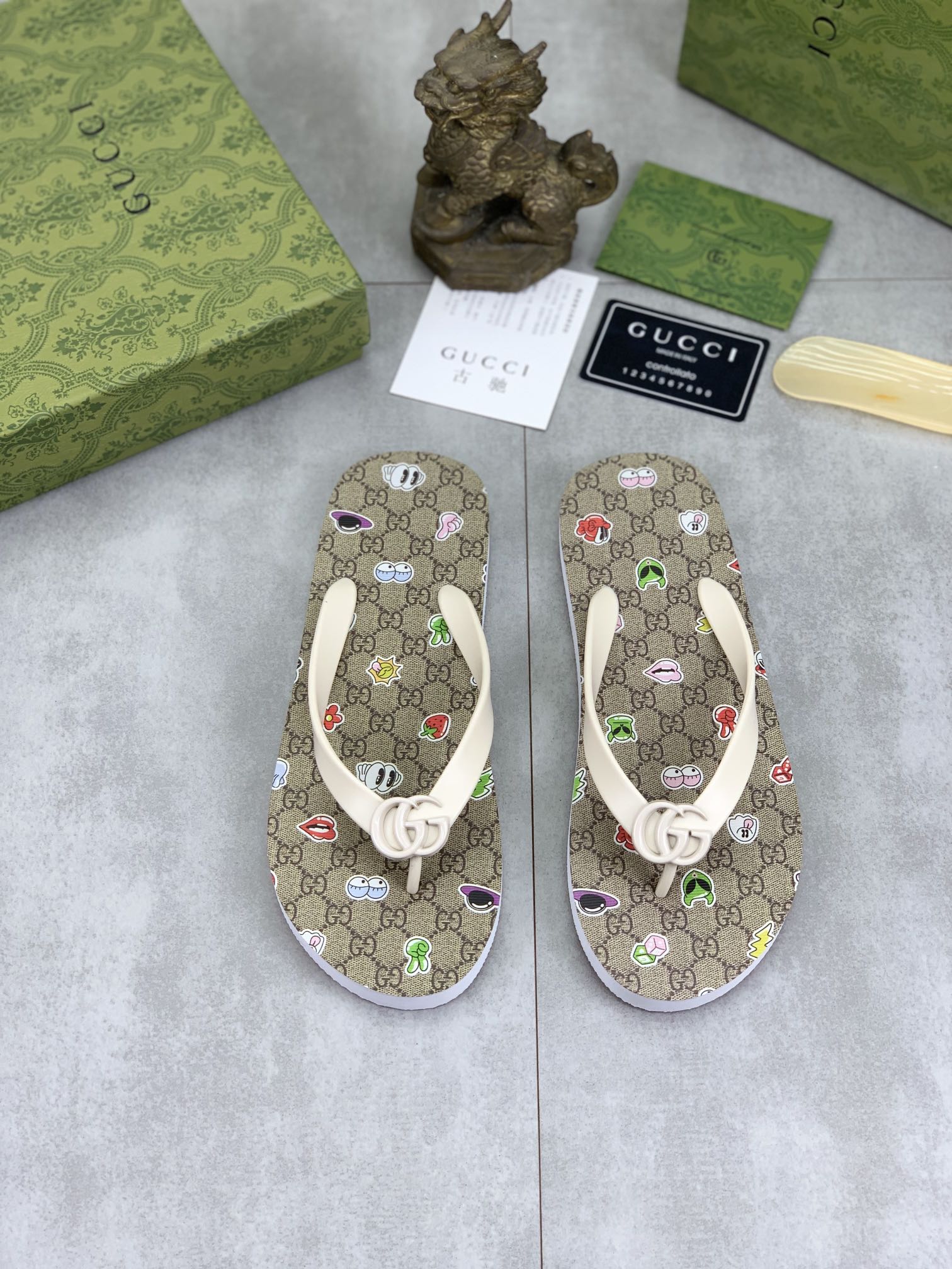 구찌 Gucci 슬리퍼