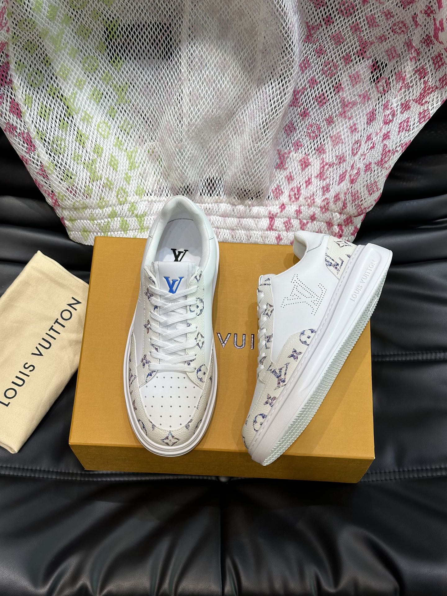 루이비통 Louis Vuitton 스니커즈