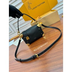 루이비통 Louis Vuitton M23817 Side Trunk PM Black