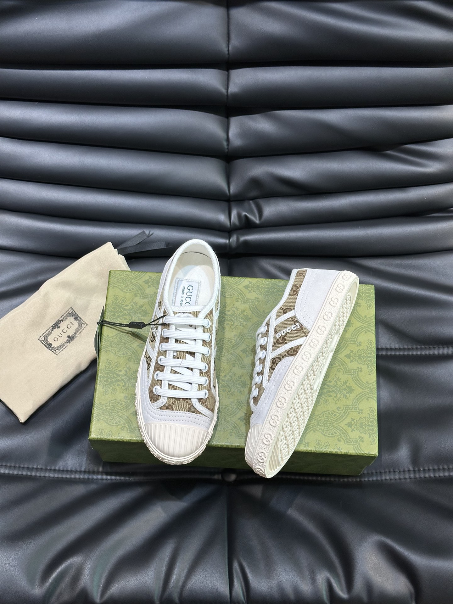 구찌 Gucci 스니커즈