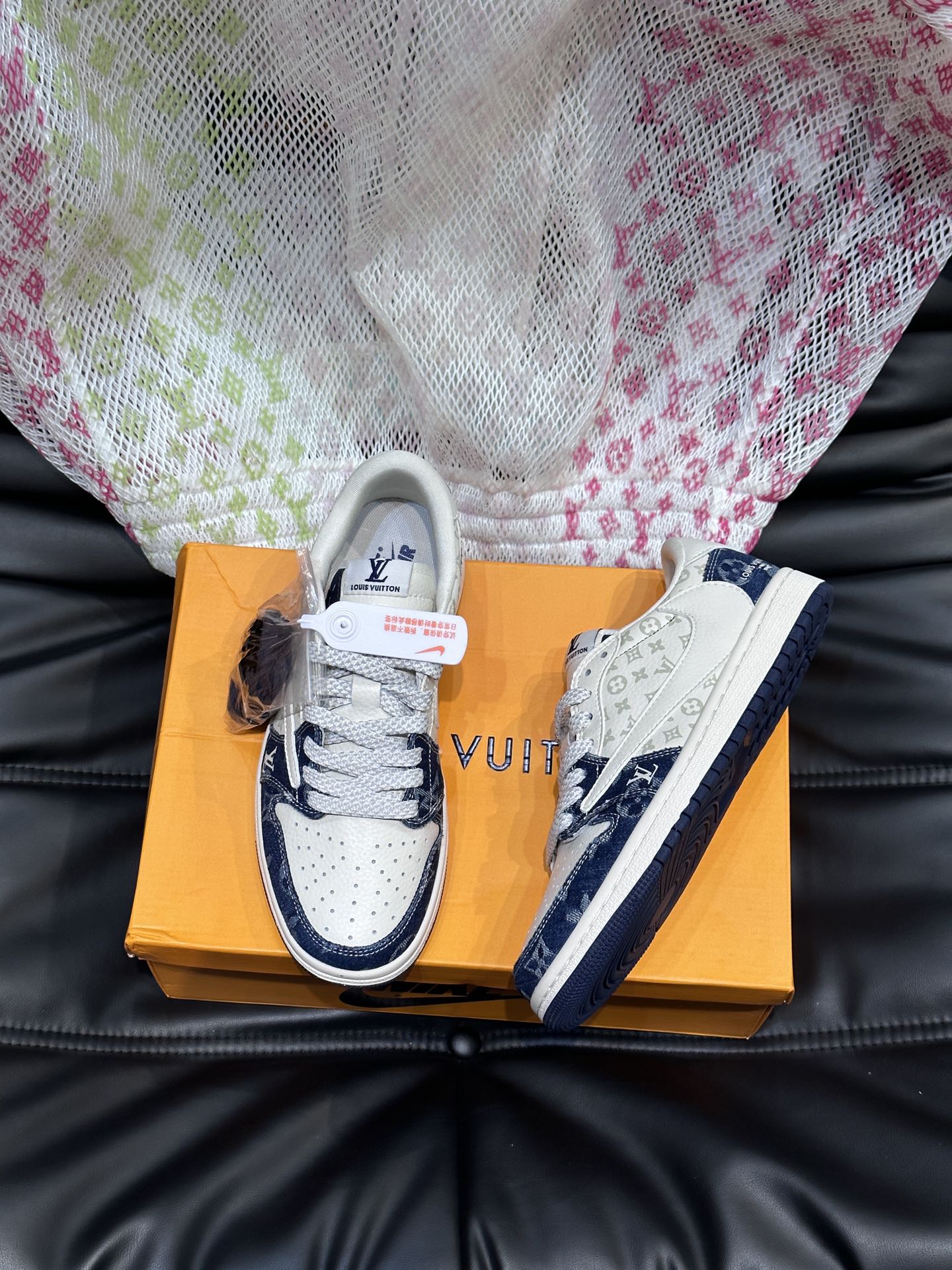 루이비통 Louis Vuitton 스니커즈
