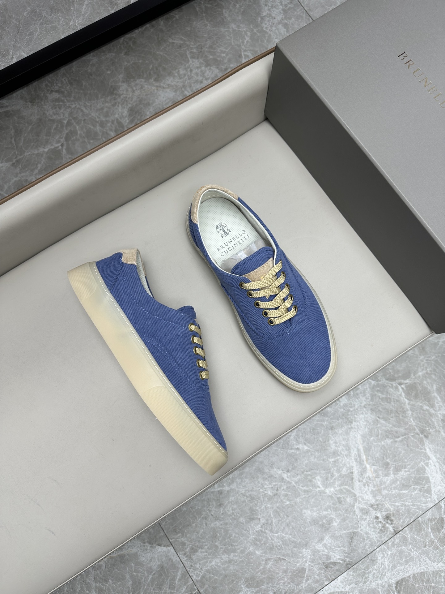 브루넬로 쿠치넬리 Brunello Cucineli 스니커즈