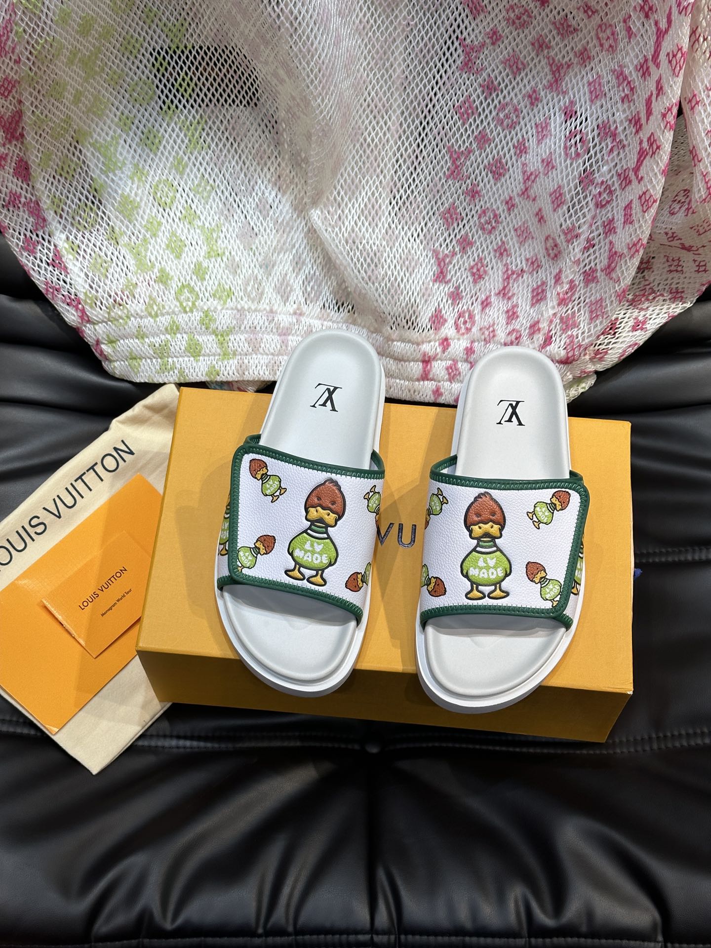 루이비통 Louis Vuitton 슬리퍼