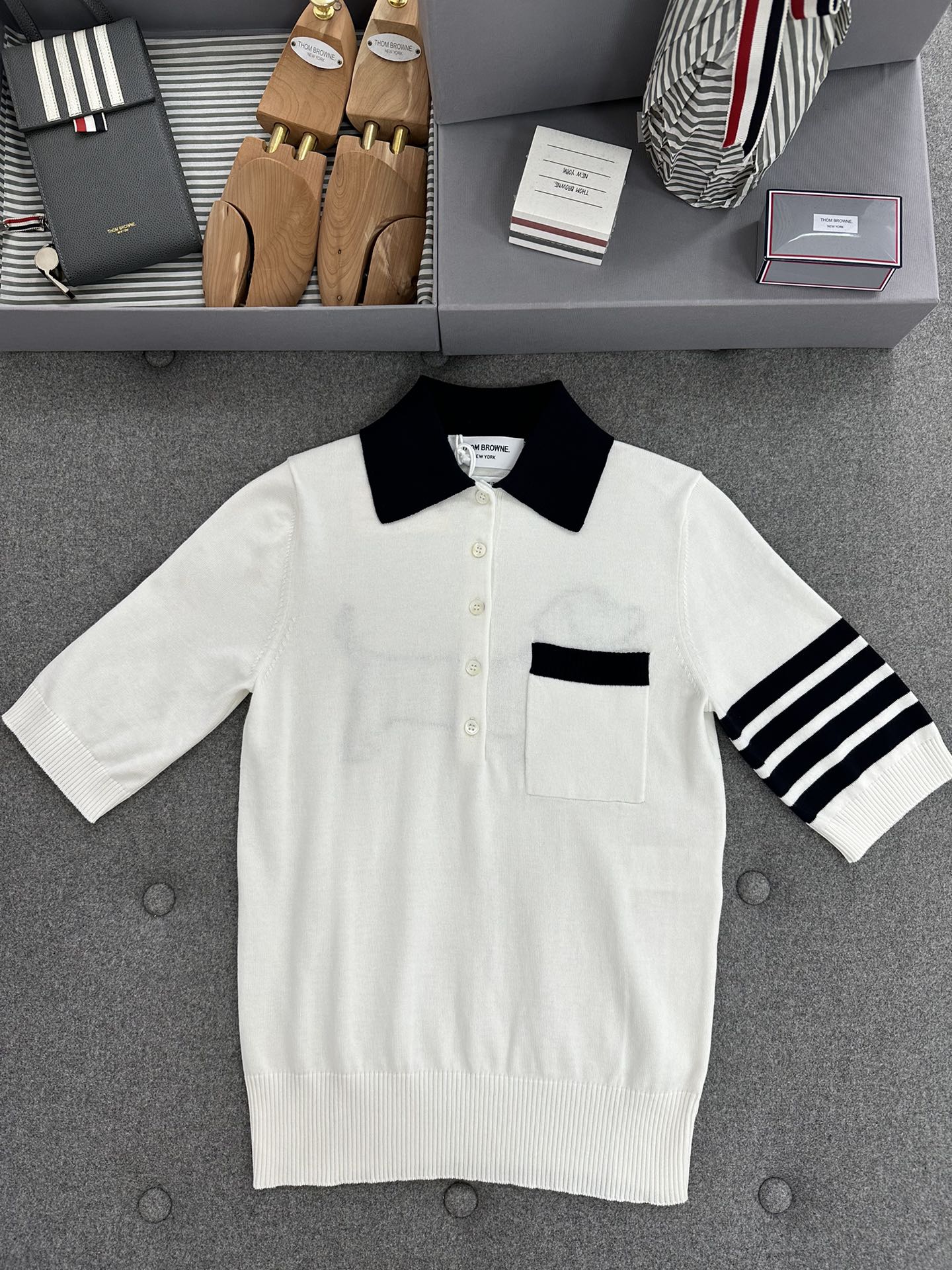 톰브라운 Thom Browne 반팔 티셔츠