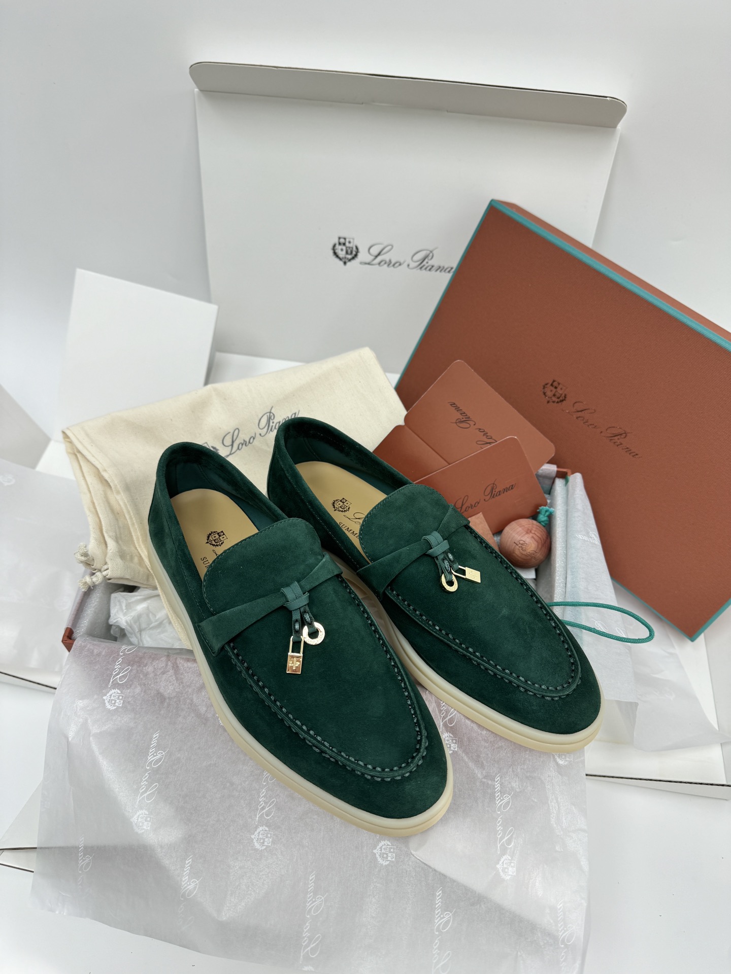 로로피아나 Loro Piana Summer Walk 썸머 워크