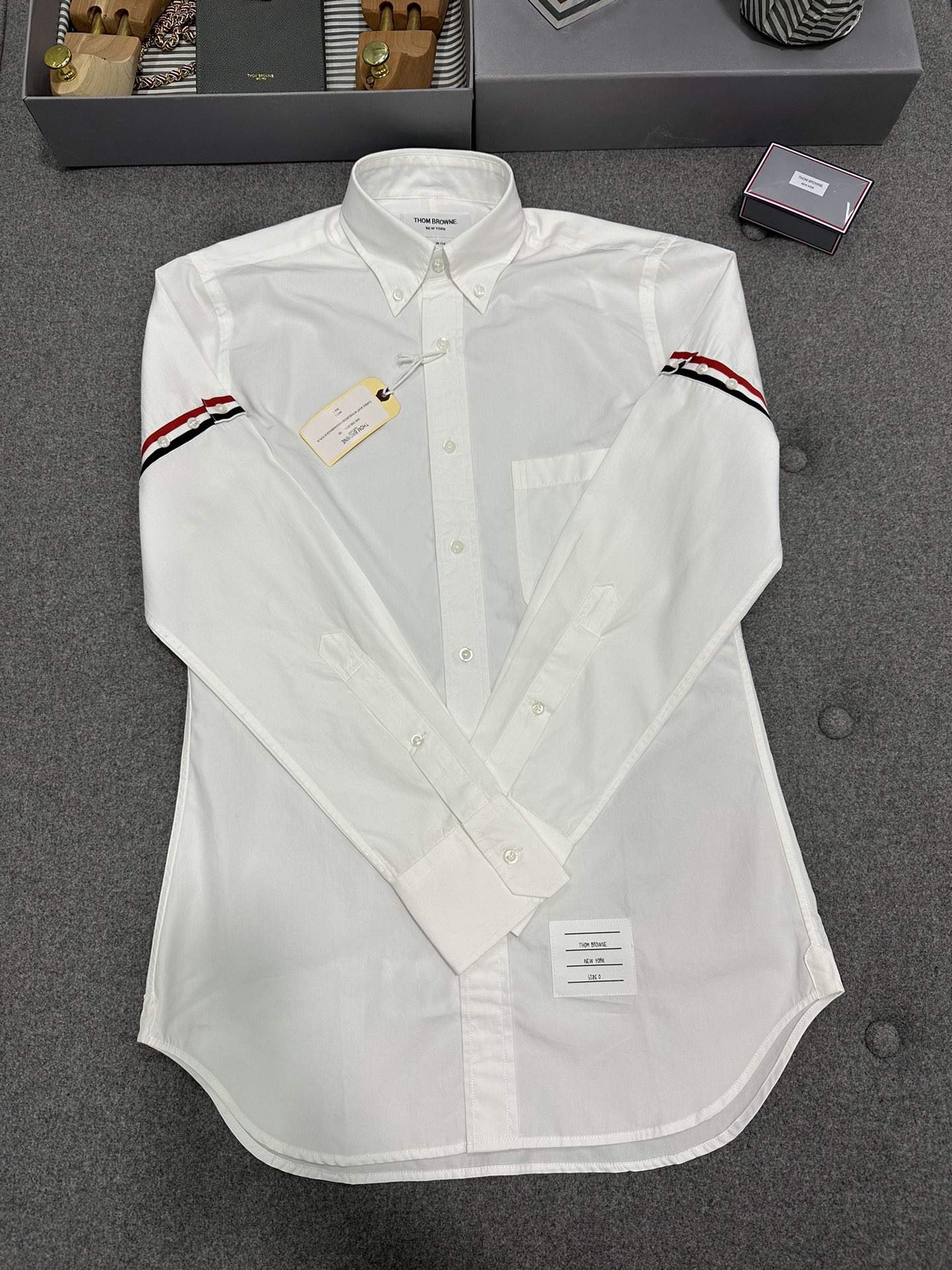 톰브라운 Thom Browne 반팔 셔츠