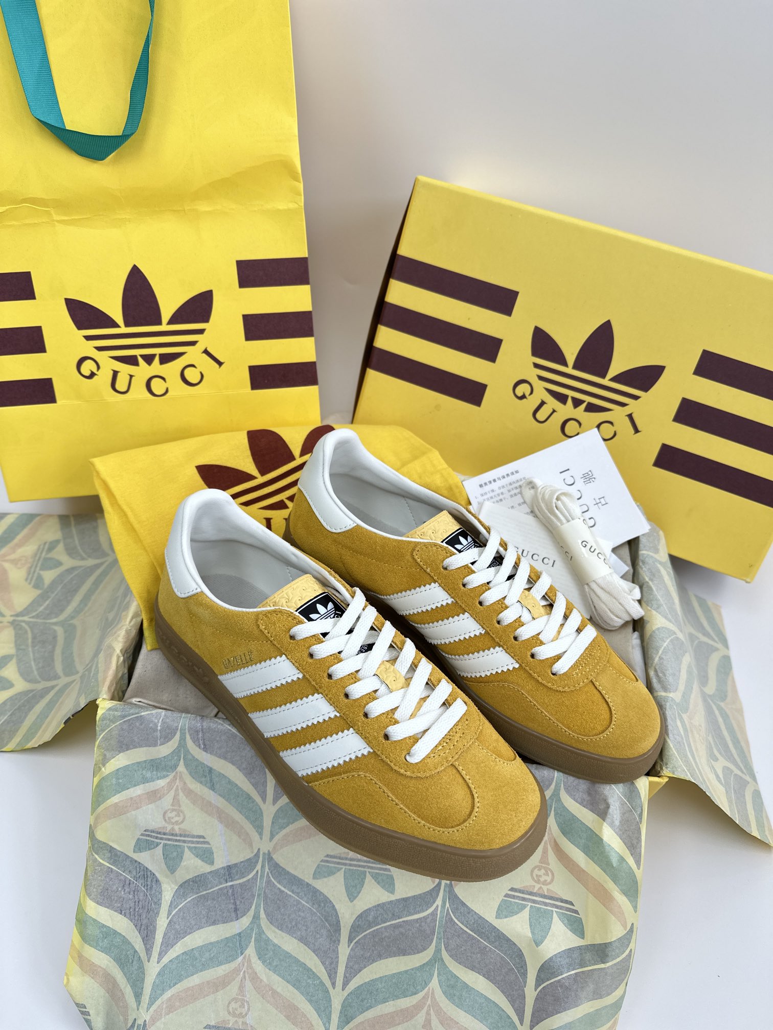 구찌 Gucci 스니커즈