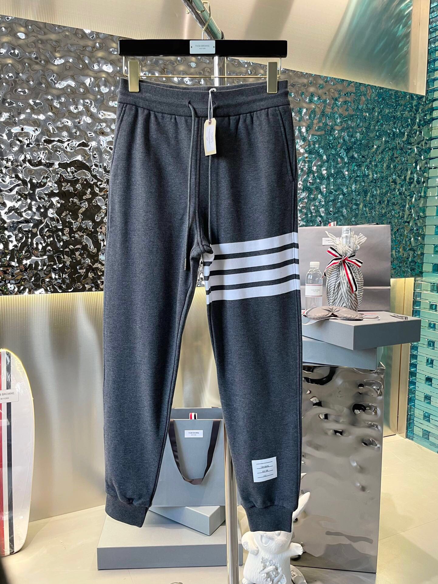 톰브라운 Thom Browne 캐주얼 바지