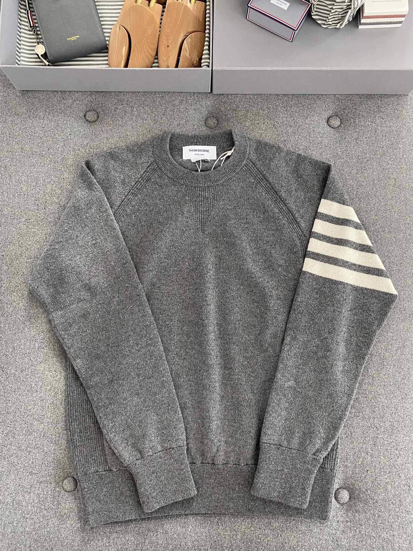 톰브라운 Thom Browne 스웨터