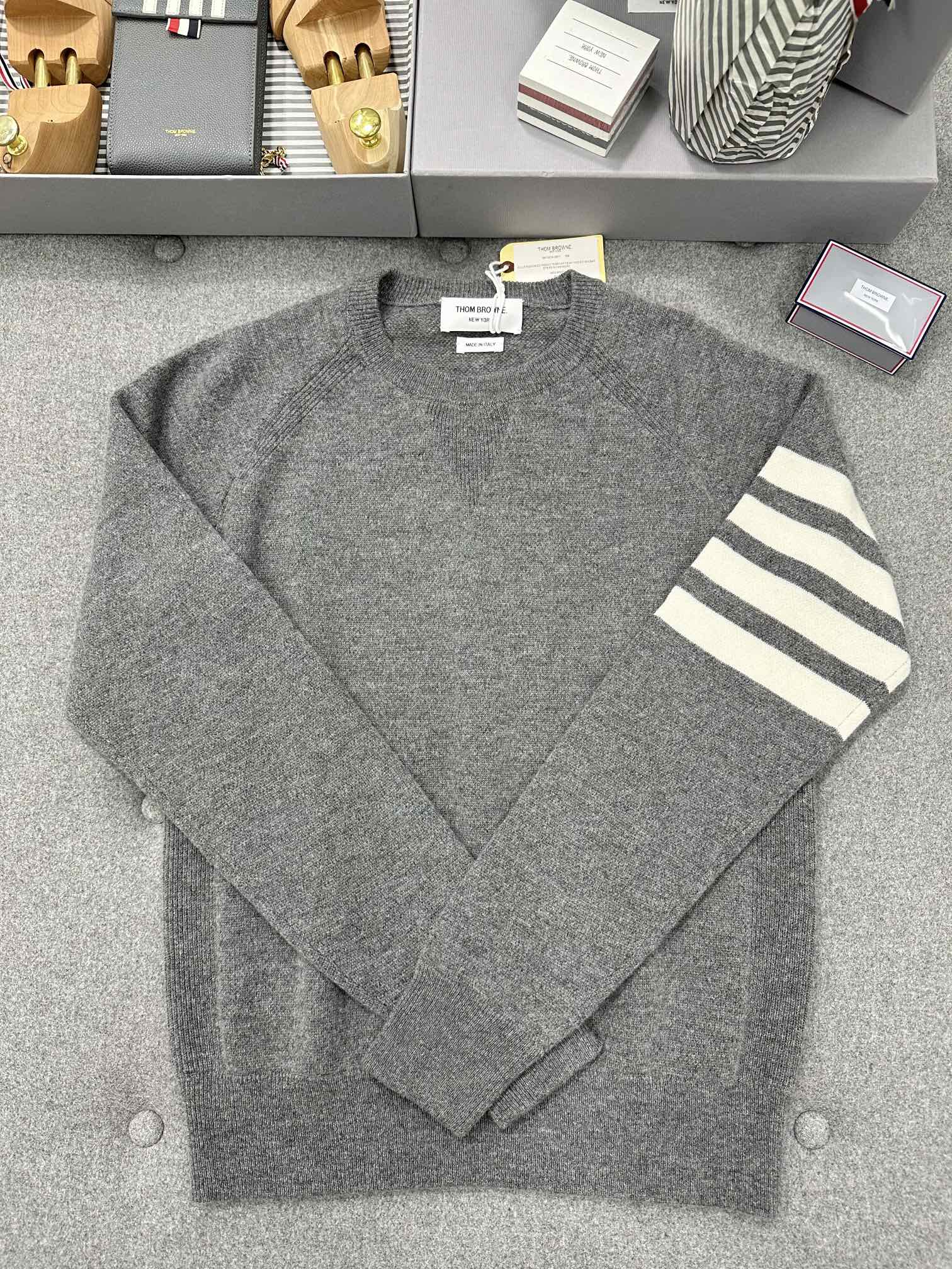 톰브라운 Thom Browne 스웨터