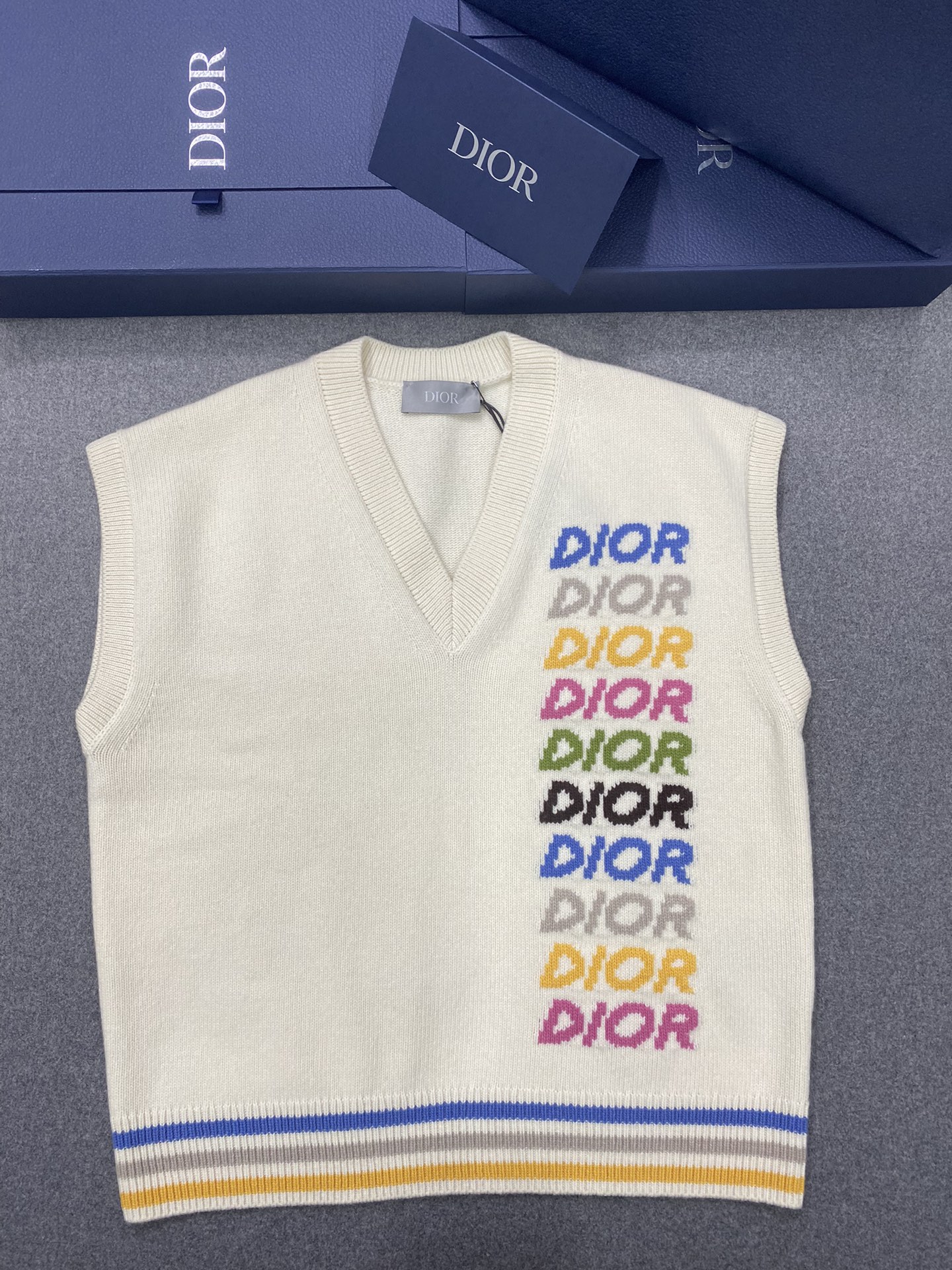 디올 Dior 스웨터 조끼