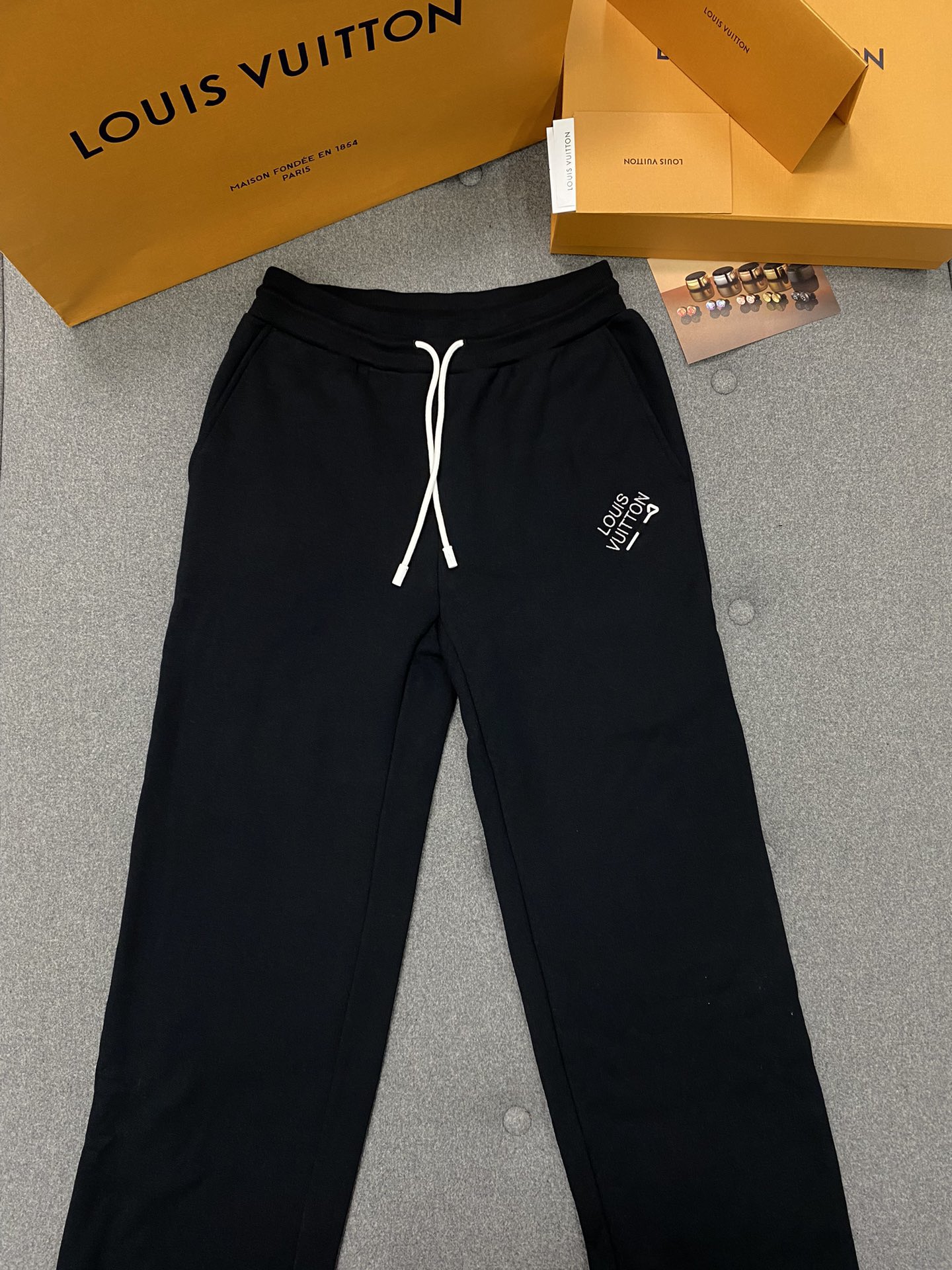 루이비통 Louis Vuitton 바지