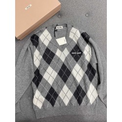 미우 미우 Miu Miu  스웨터