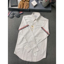 톰브라운 Thom Browne 반팔 셔츠