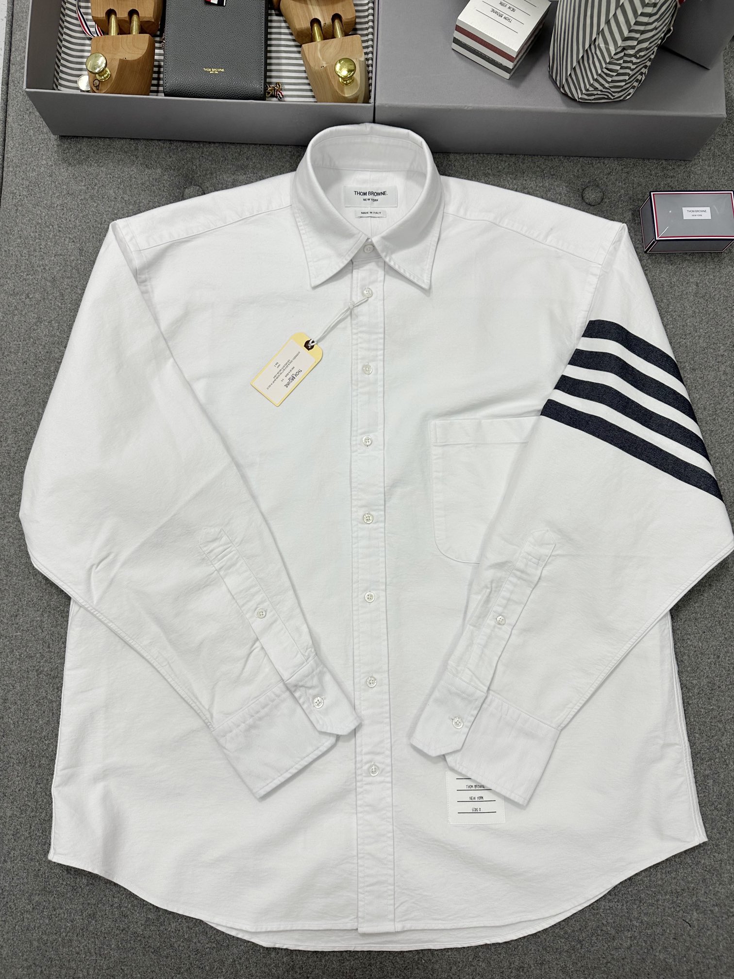 톰브라운 Thom Browne 반팔 셔츠