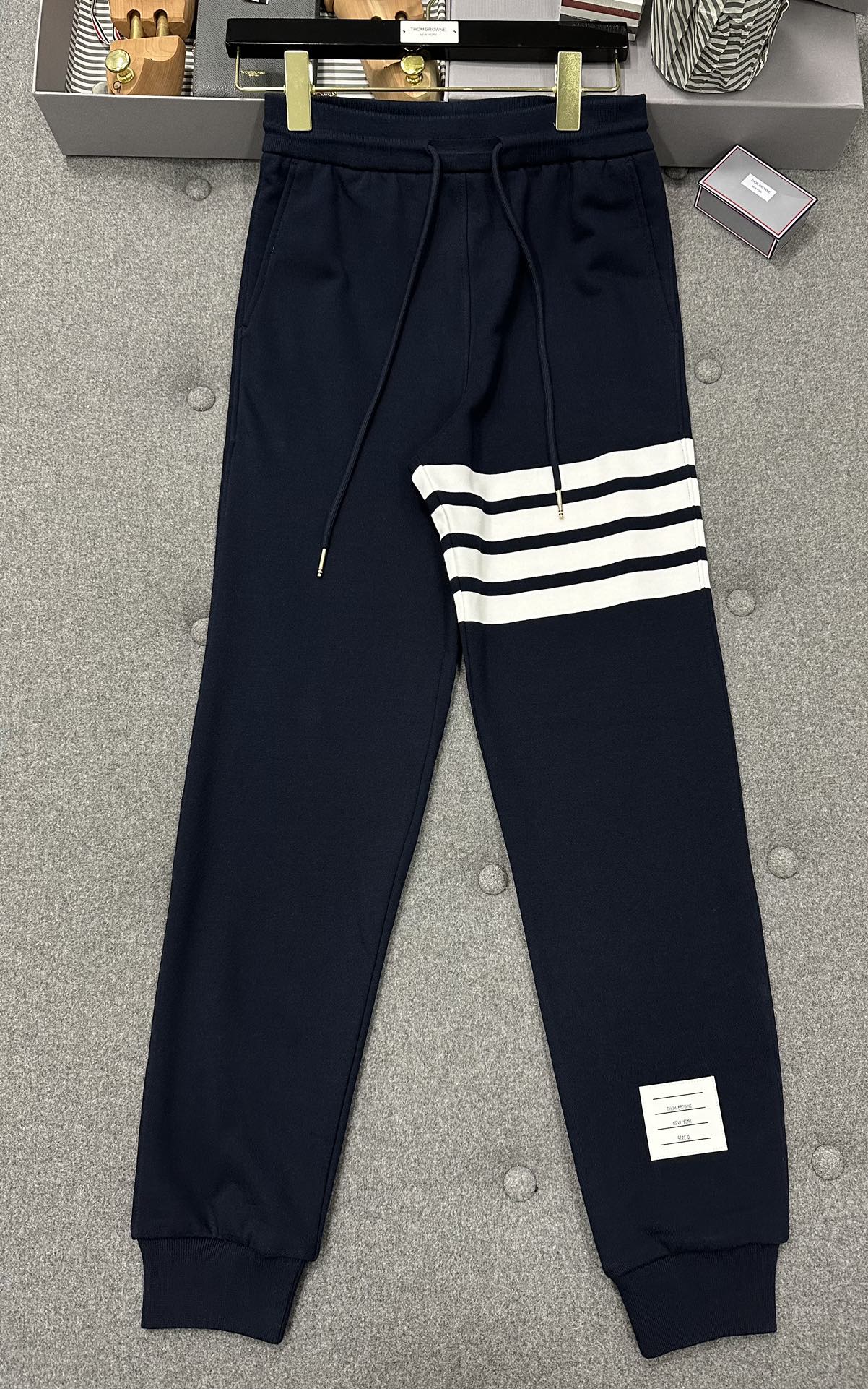 톰브라운 Thom Browne 캐주얼 바지