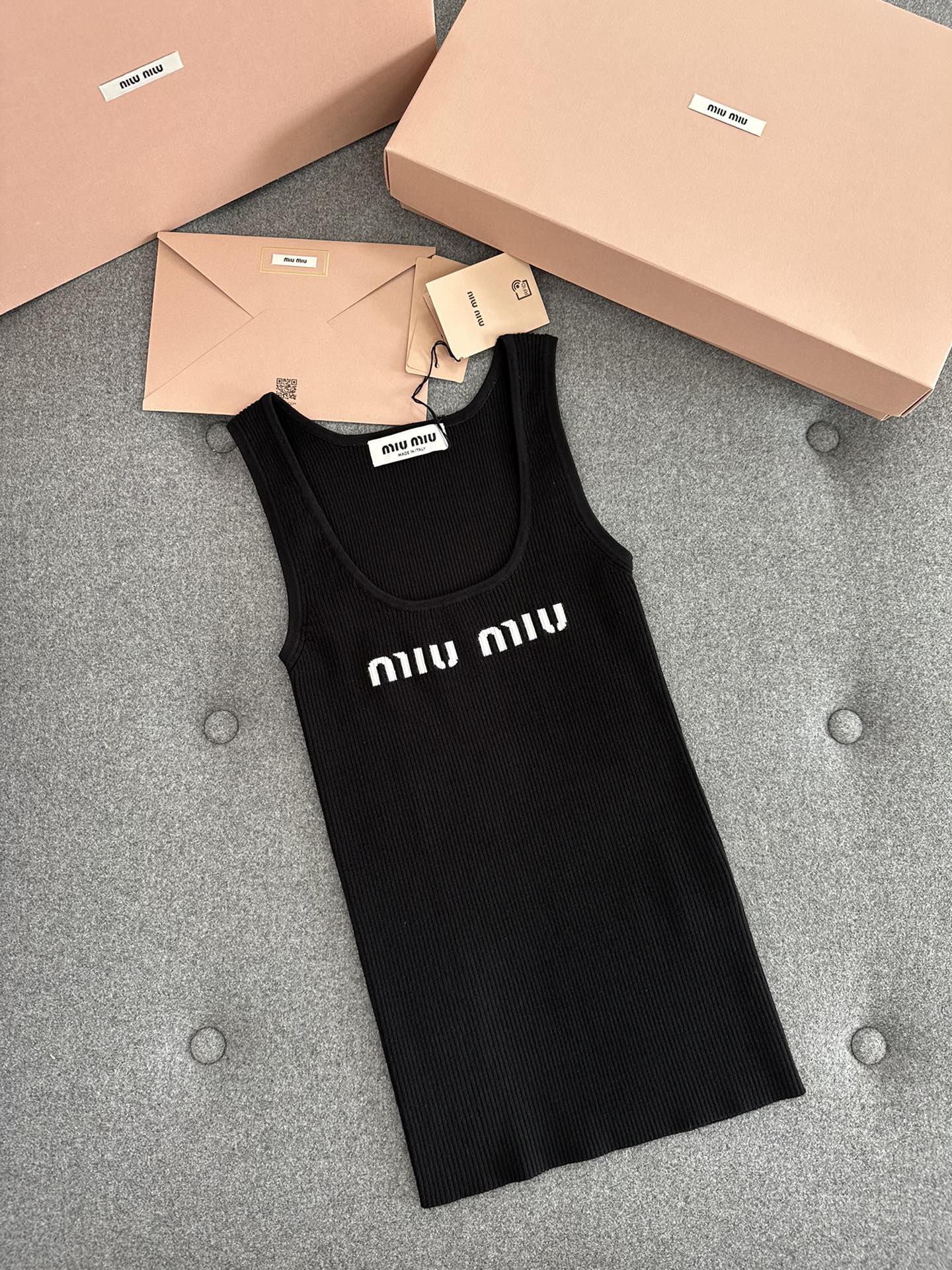 미우 미우 MIU MIU 조끼