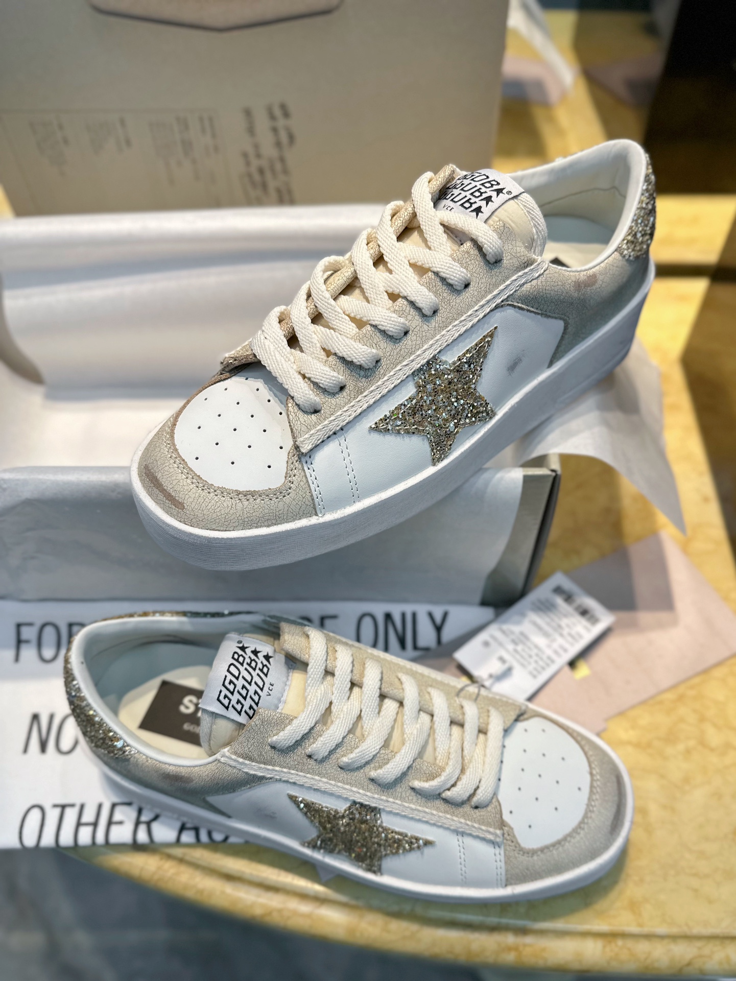 골든구스 Golden Goose 스니커즈