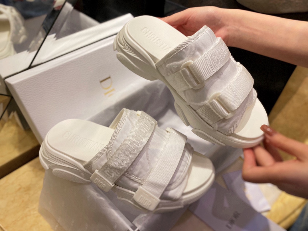 디올 DIOR 슬리퍼