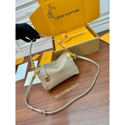 루이비통 Louis Vuitton 25072 Side Trunk  크로스 백 21CM