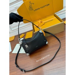 루이비통 Louis Vuitton 25160 Side Trunk  크로스 백 21CM