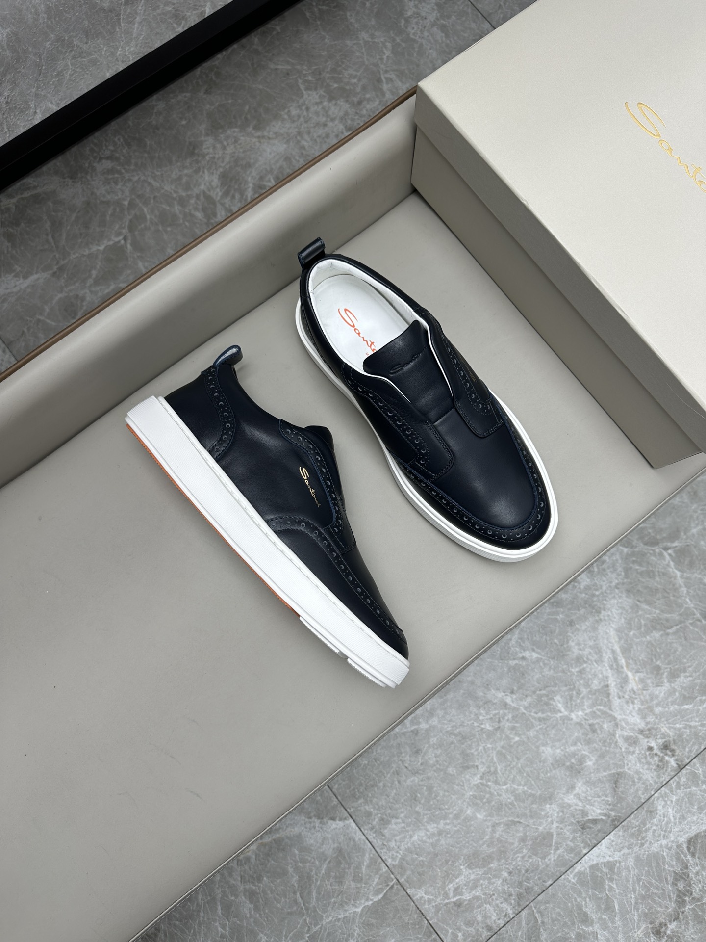 santoni 스니커즈