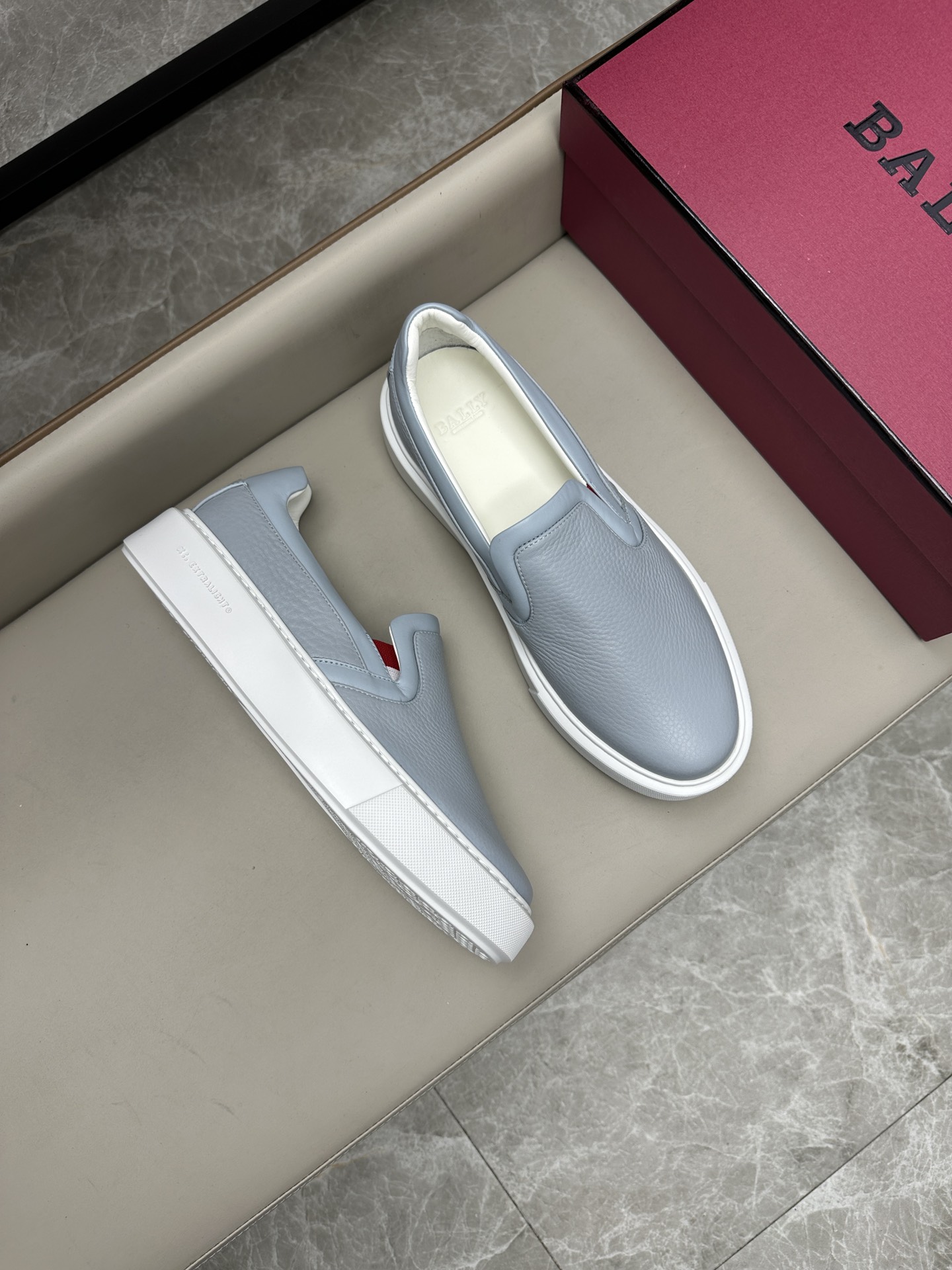 발리 BALLY 스니커즈