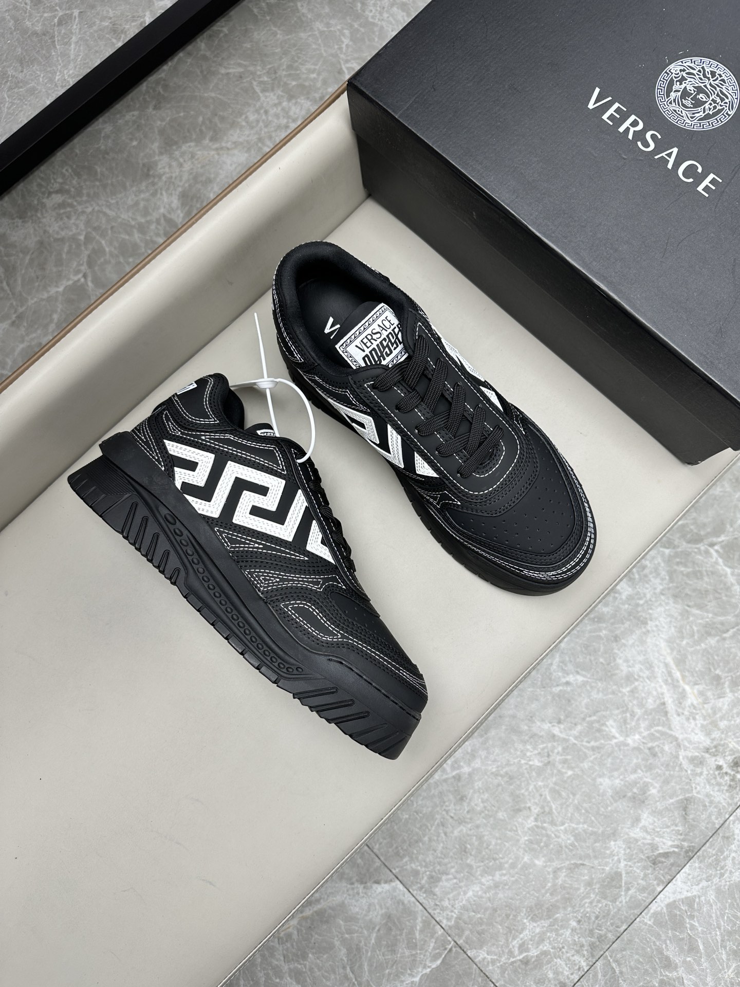 베르사체 Versace 스니커즈