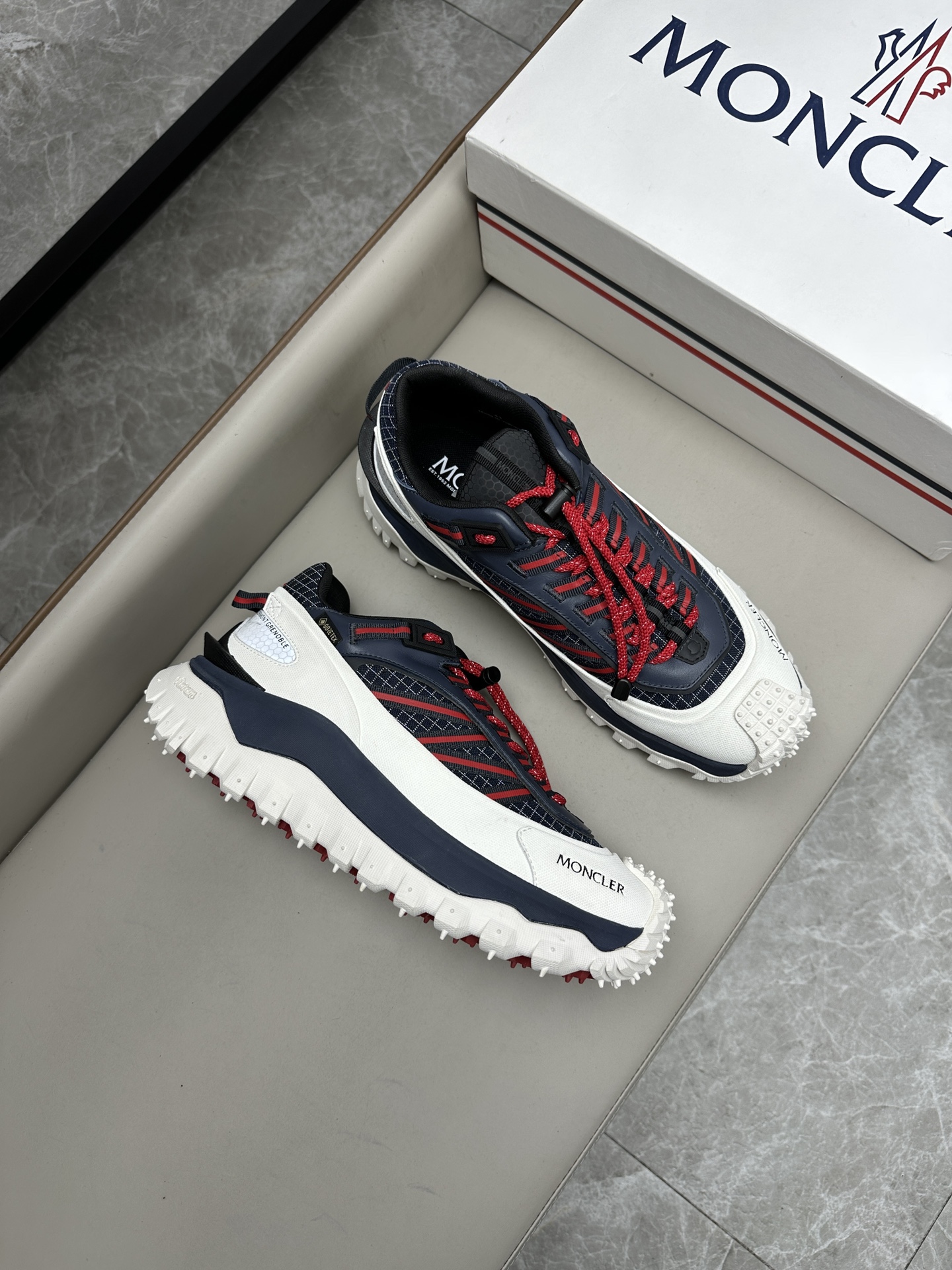 몽클레어 Moncler 스니커즈