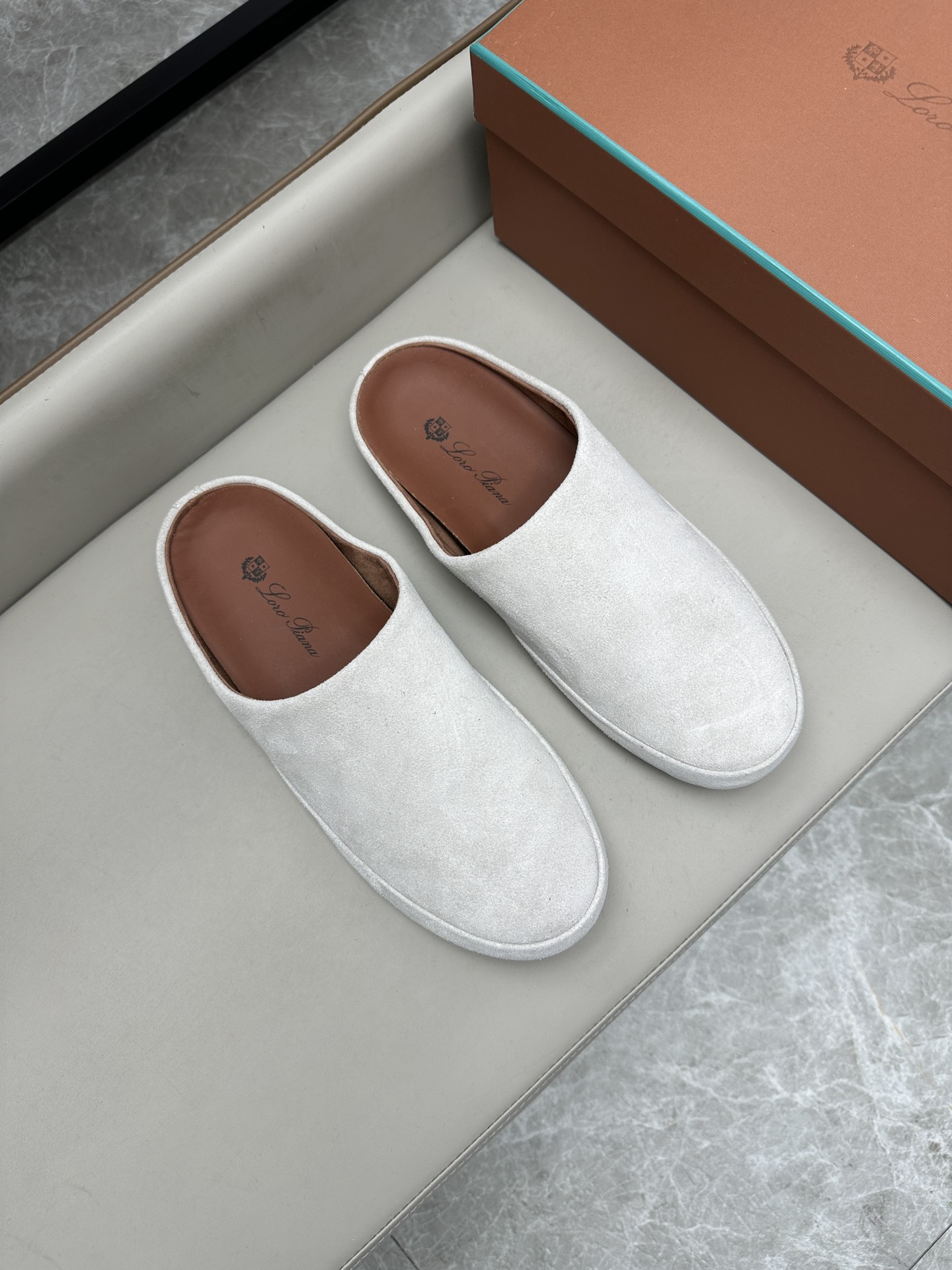 로로피아나 Loro Piana 슬리퍼