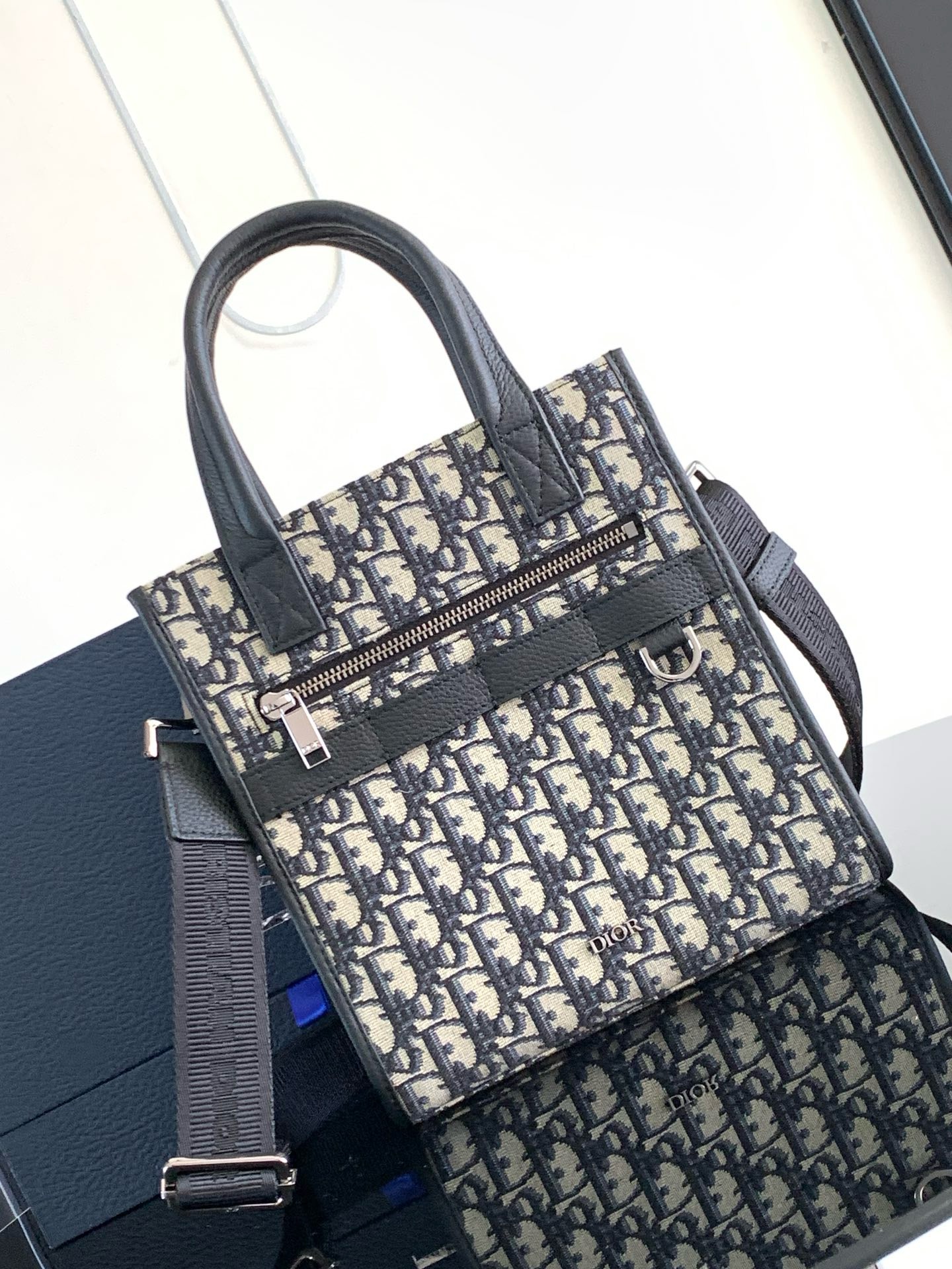 디올 Dior Safari North-South 토트 백 21CM